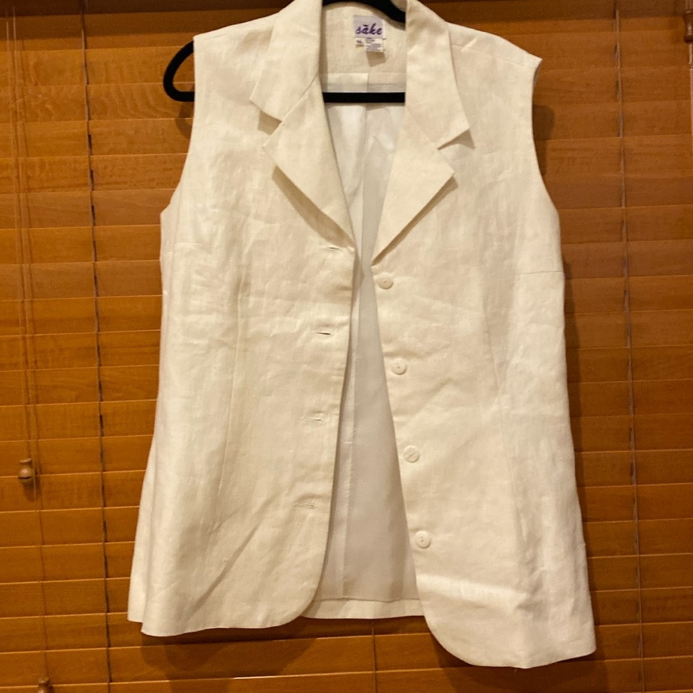 Sleeveless Linen Blazer Vest in Cream by Sake